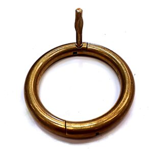Argolla de bronce p/terneros 47 x 8 mm., fija