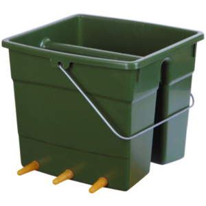 BALDE DE ALIMENTACIÓN RECTANGULAR 10 LTS. – 6 TETINAS PARA CORDEROS
