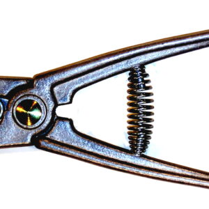 Pinza Walmur para colocar caravana de aluminio en ovinos.
