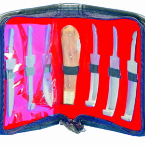 Cuchillos para cascos (renetas), en estuche. 6 piezas.