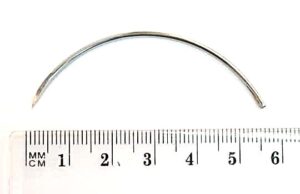 Aguja sutura 3/8 S.T. KRUUSE 70 mm. c/u