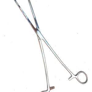 Pinza hemostática Rochester, recta, dentada 20 cm.